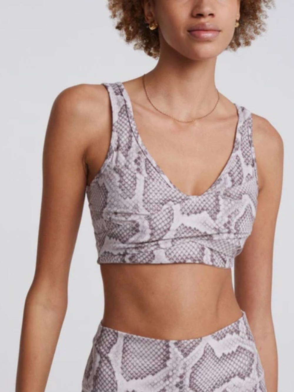 Varley Matching Workout Set in Alabaster Python - Picture 2 of 4
